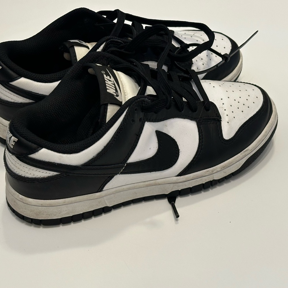 Nike Women's Black and White Low Top Sneakers with Swoosh